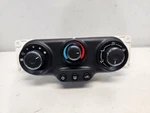 2006-07 Saturn Vue (non Hybrid) Temperature Control - Manual. Fixed Price $53.39.