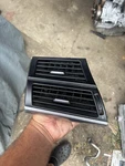 07-13 Bmw X5 E70 Left Dash Airvent Air Vent Oem Black. Fixed Price $20.00.