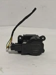 2010 - 2013 Land Rover Lr4 5.0l Heater Box Flap Motor Actuator Mf113930-0681. Fixed Price $15.00.